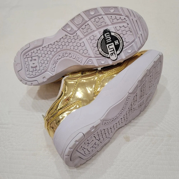 DC Tribeka V Le Gold Sate Shoe Sneaker Women's Size 5.5 Unilite New - Picture 8 of 10
